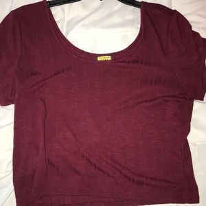 scoop neck crop top